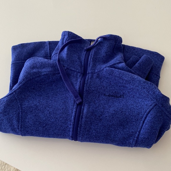 Large, warm jacket, sport style and very light - Picture 2 of 2